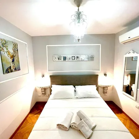 Apartment Amazing Near Spanish Square