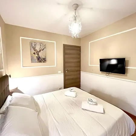 Amazing Near Spanish Square Apartment *